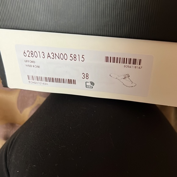 Brand new with tags Gucci Double G Thong Sandals - Picture 7 of 7